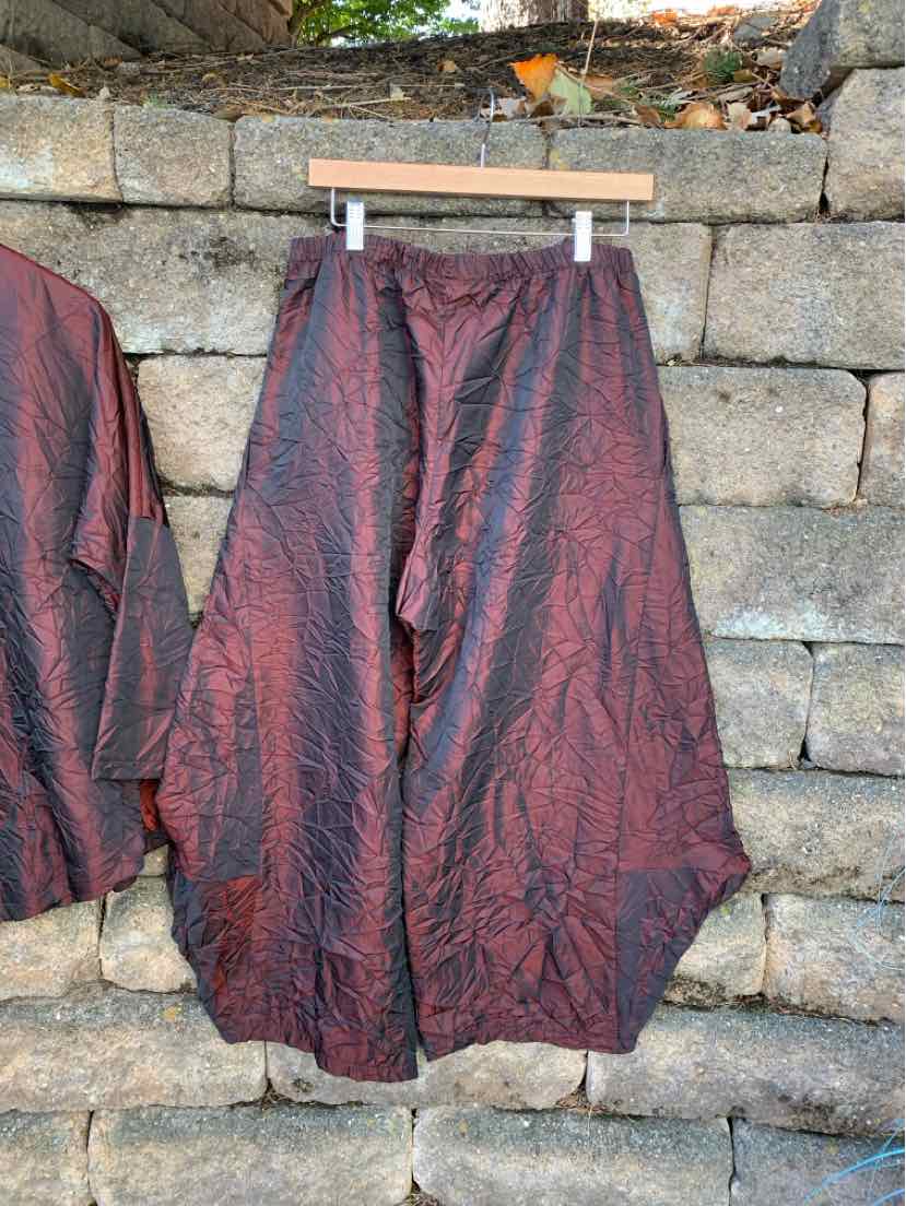 W SQUARE BY NEETU MALIK BURG Size LG/XL 2PCSET