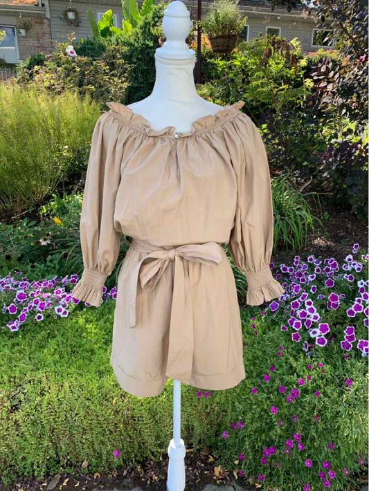 W RALPH LAUREN TAN Size 2 JSSHTS