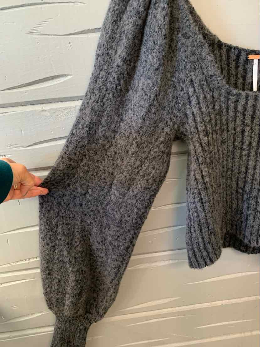 W FREE PEOPLE GY Size MED SW