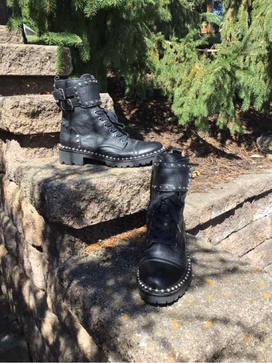 W SAM EDELMAN BK Size 6 BOOT