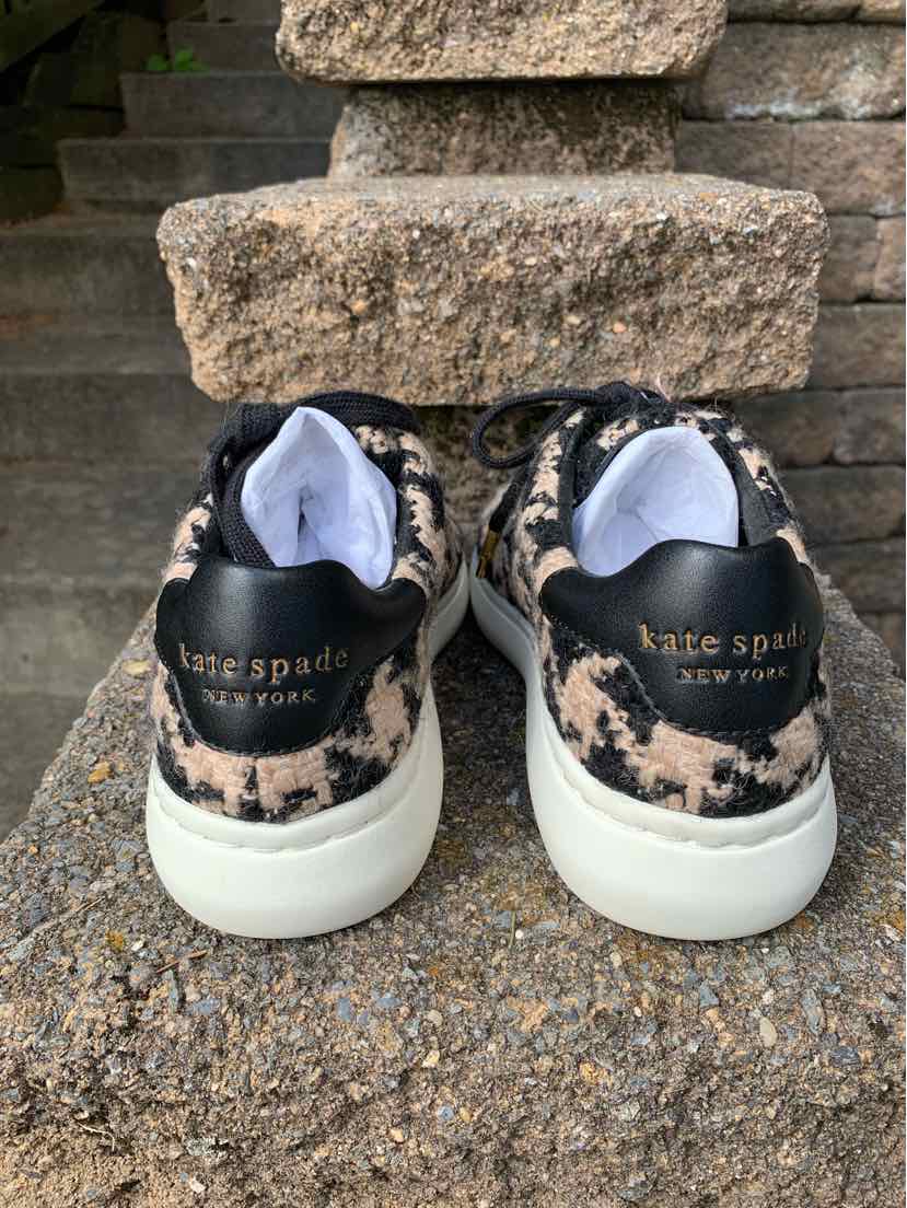W KATE SPADE BK Size 6 SNEAKER