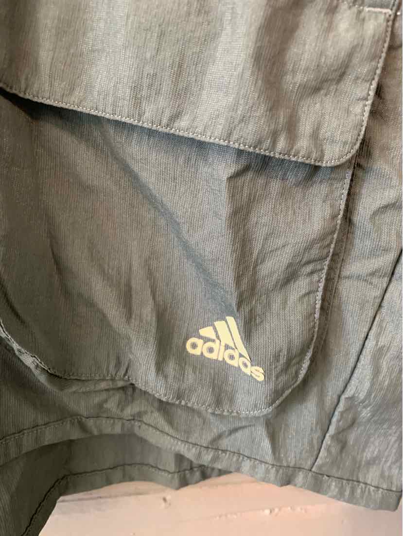 W ADIDAS GR Size SM AW