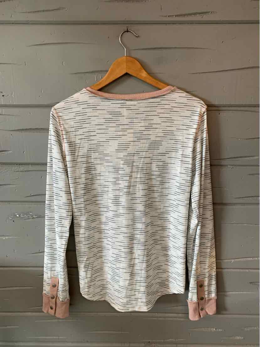 Light gray long-sleeve shirt with subtle stripe pattern and blush pink buttoned cuffs, large size.