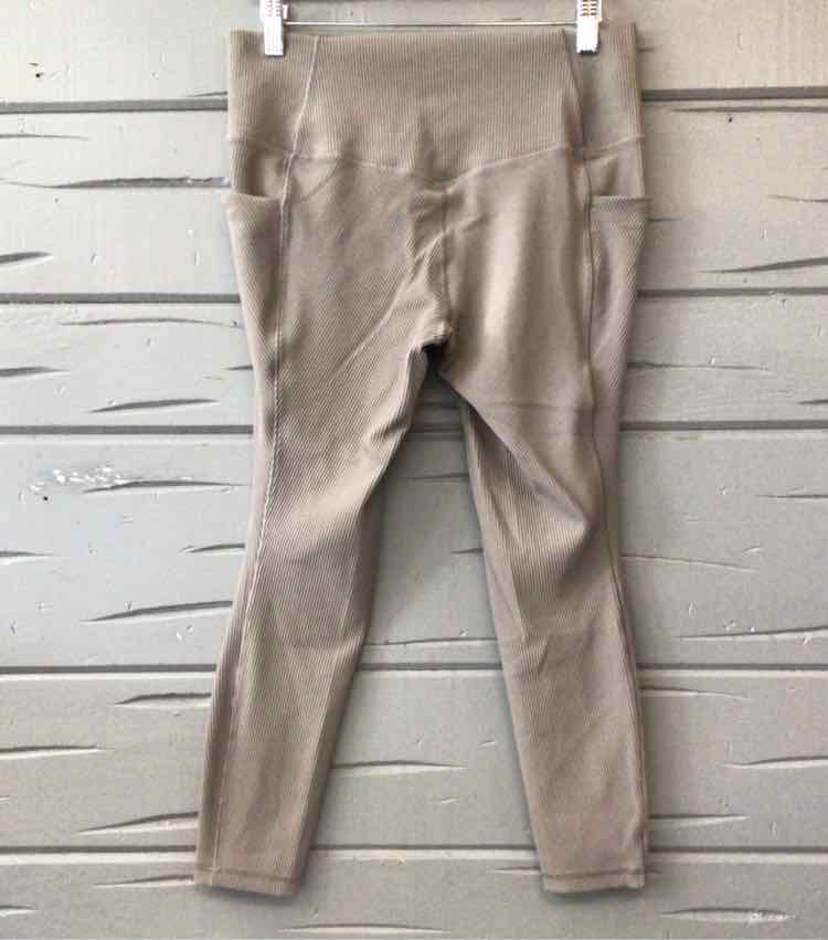 W ATHLETA GY Size LG AW