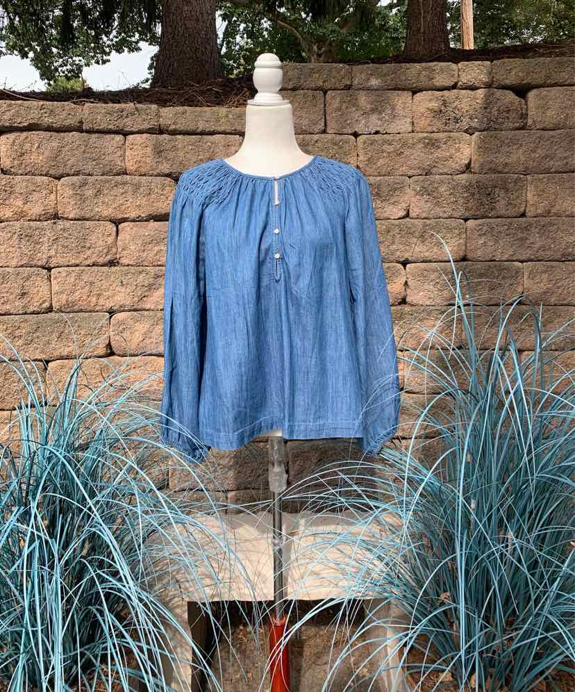 W OLD NAVY BL Size SM T