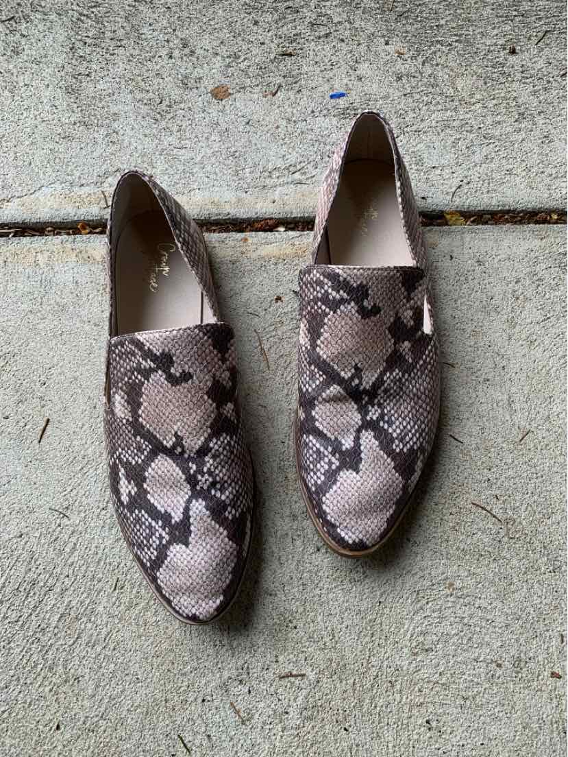 W CROWN VINTAGE BR Size 10 SHOE