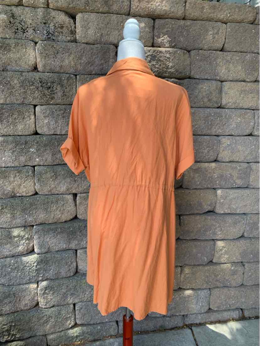 Orange short-sleeve lightweight jacket with a collar and cinched waist, size large.