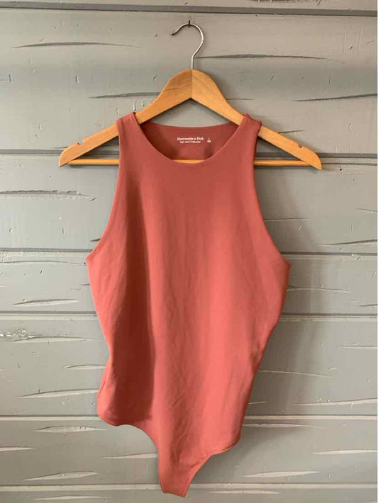 W ABERCROMBIE AND FITCH BRICK Size LG BS