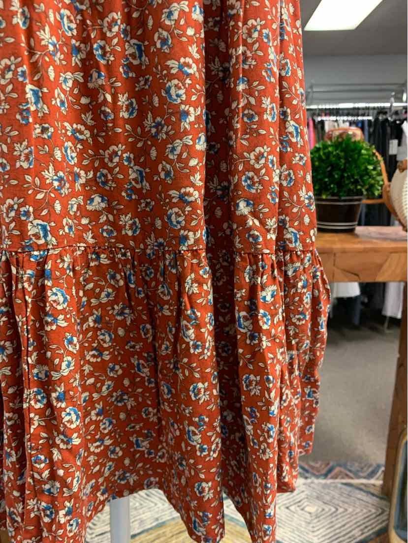 W URBAN OUTFITTERS RD Size SM DR