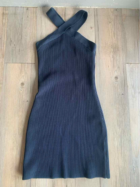 W BABATON NY Size SM DR