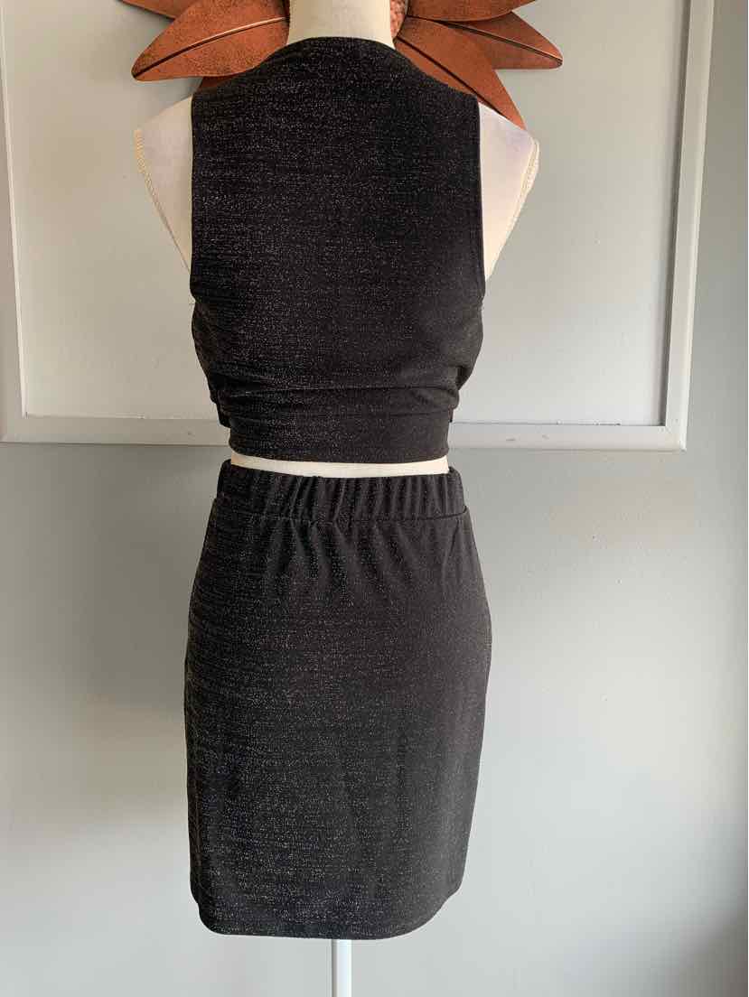W LIVE TO BE SPOILED BK Size XL 2PCSK