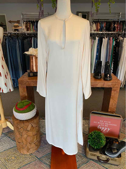 W SAINTART CR Size SM DR