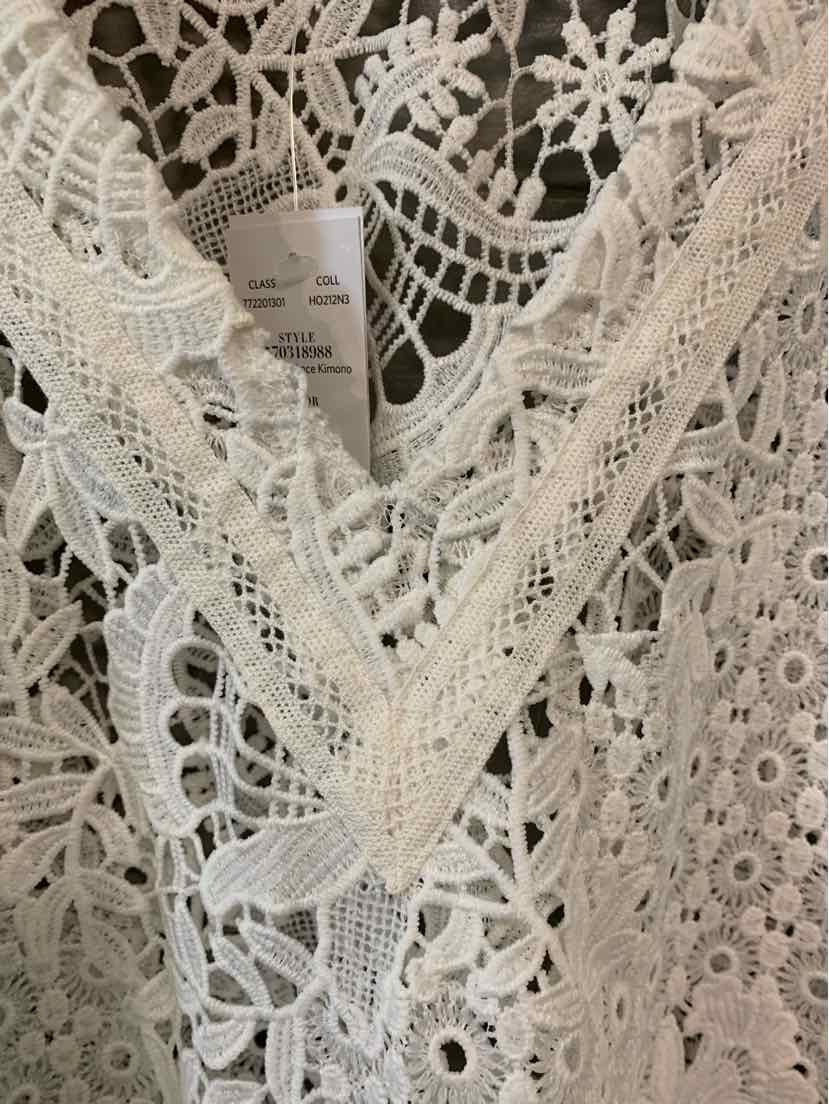 W WHBM WH Size XL T