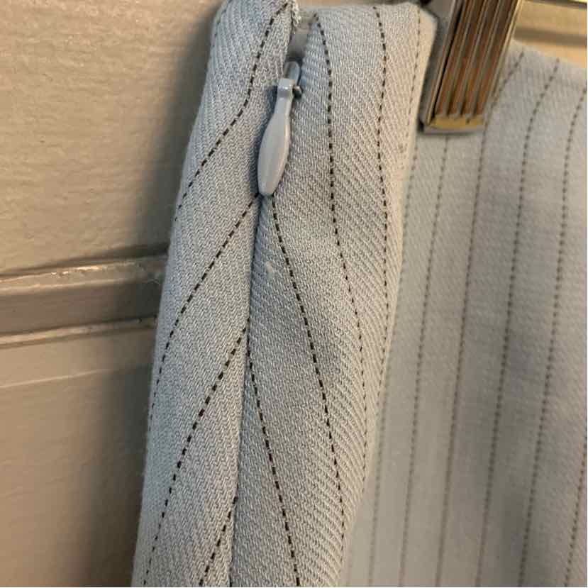 W ABERCROMBIE AND FITCH BL Size MED SK