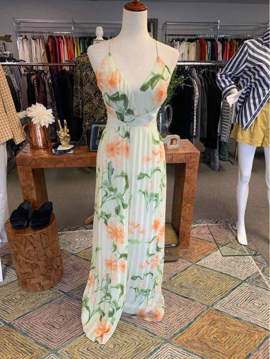 W FASHION NOVA GR Size XL JS