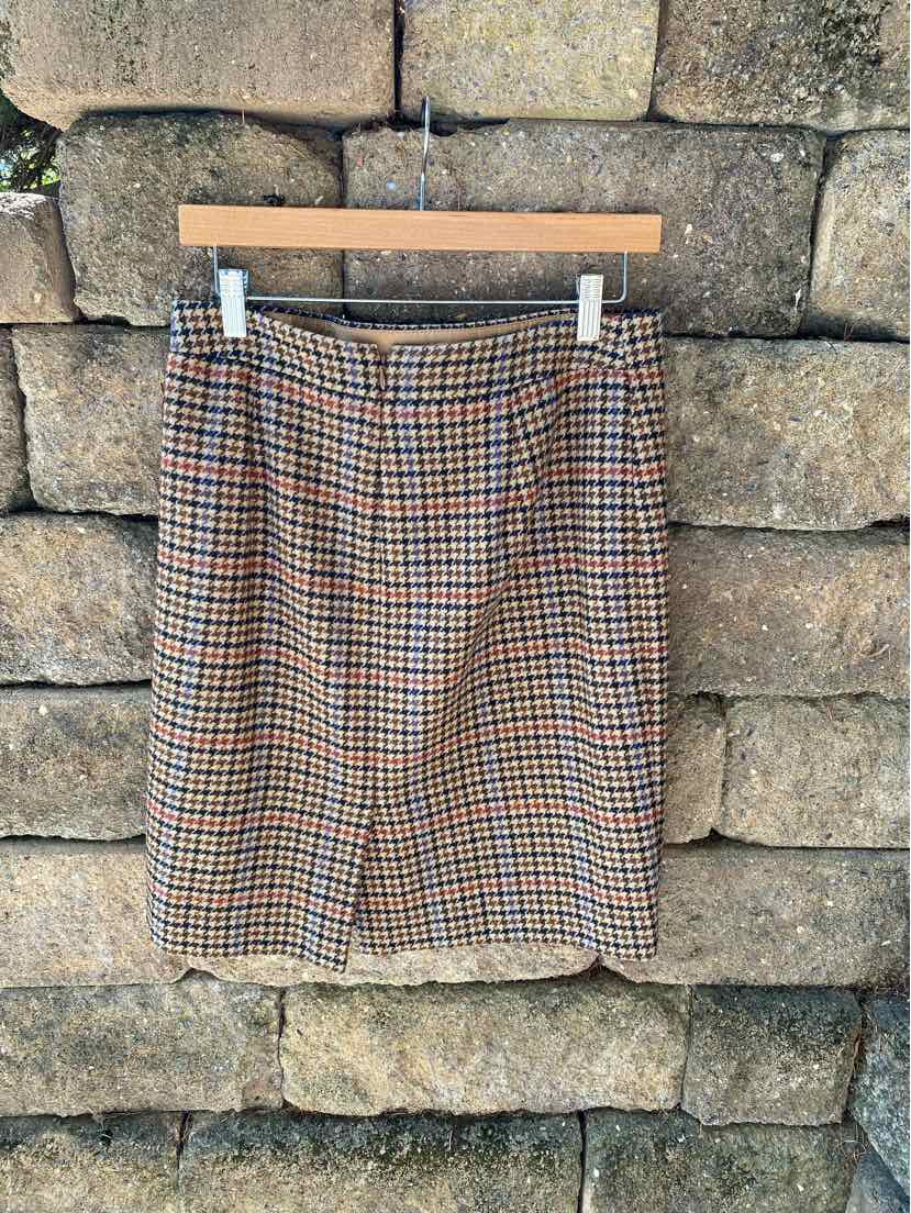 W JCREW BR Size 4 SK