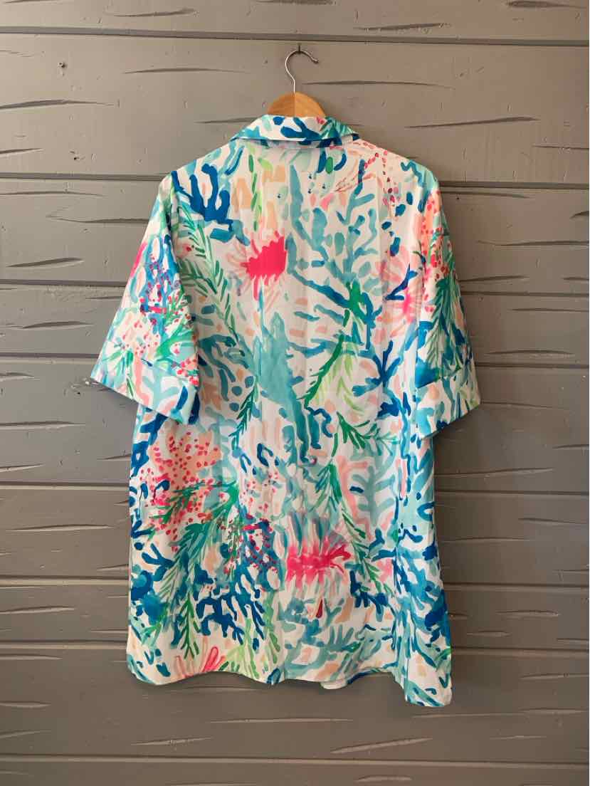 Lightweight short-sleeve button-up shirt with multicolor watercolor coral and seaweed print.