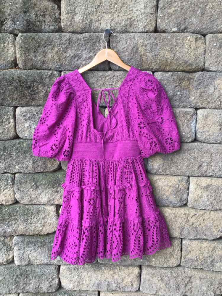 W CYNTHIA ROWLEY PL Size 6 DR