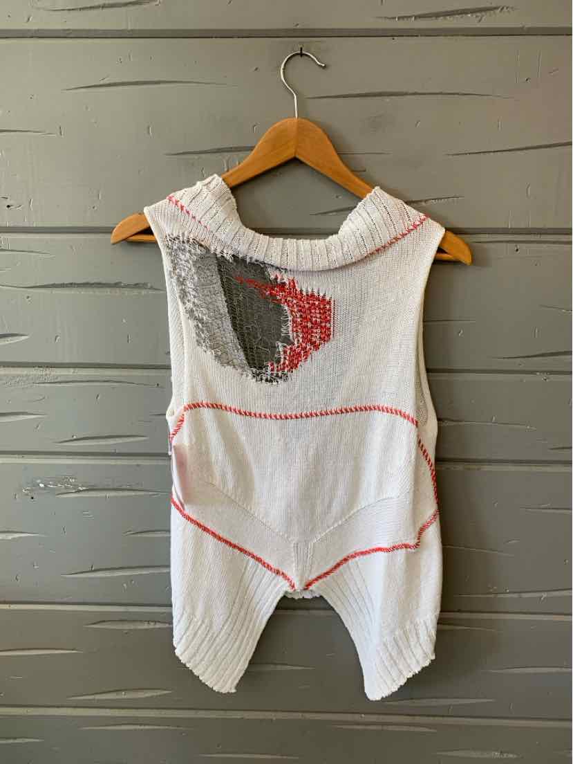 W NO LABEL WH Size MED T
