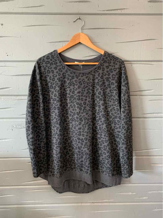 W Z SUPPLY GY Size MED T