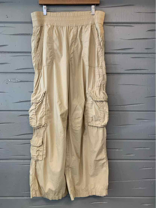 W AERIE TAN Size LG P