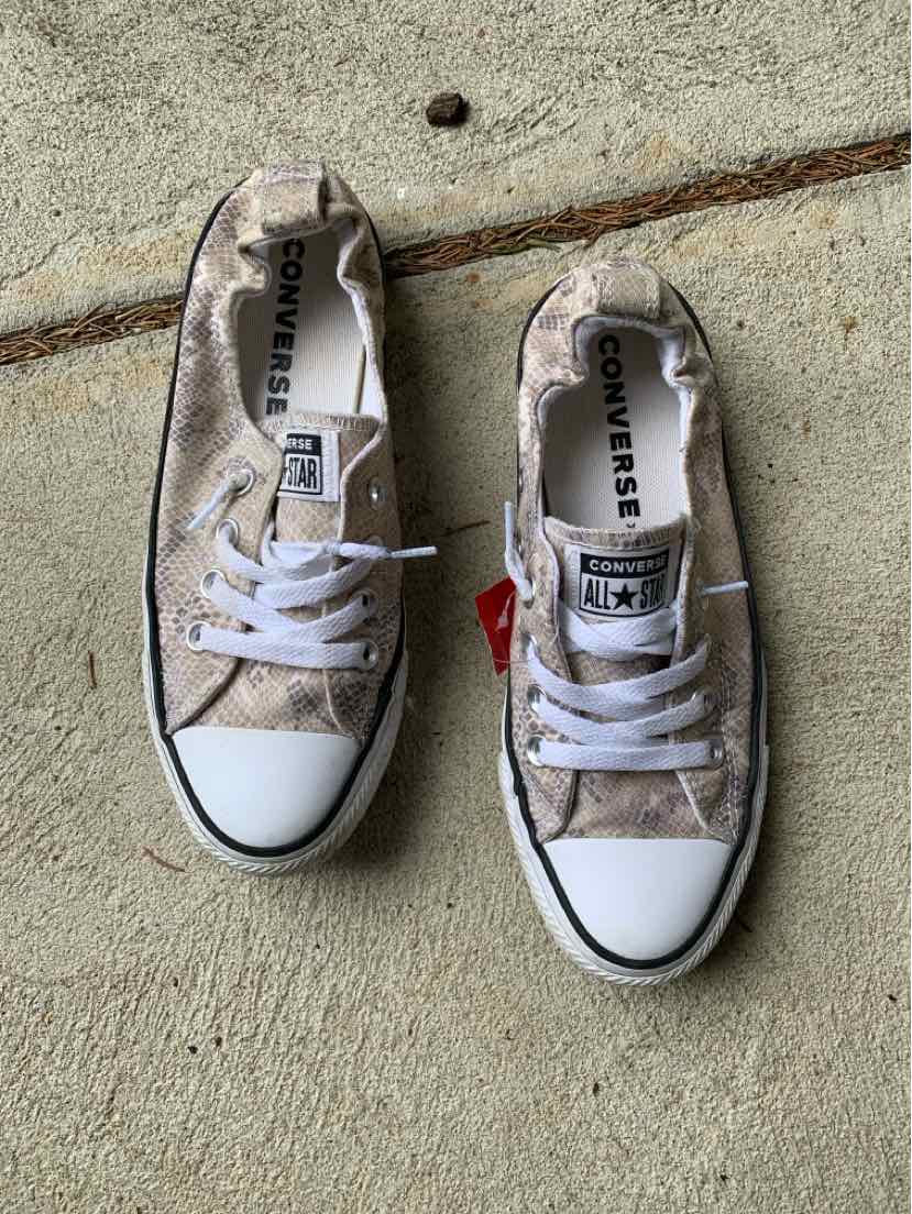 W CONVERSE BEIGE Size 7 SNEAKER