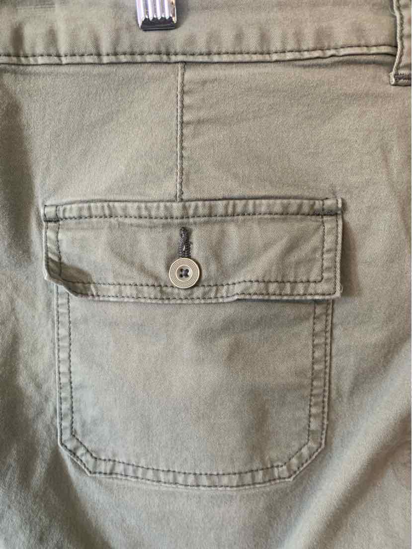W LEE GY Size 18 P