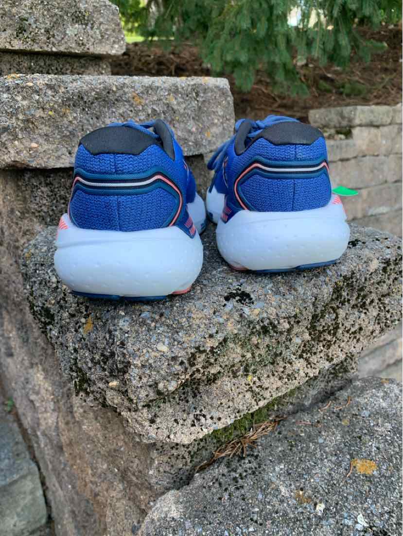 W BROOKS BL Size 8.5 SNEAKER