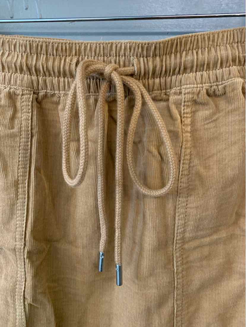 W LOFT TAN Size MED SK