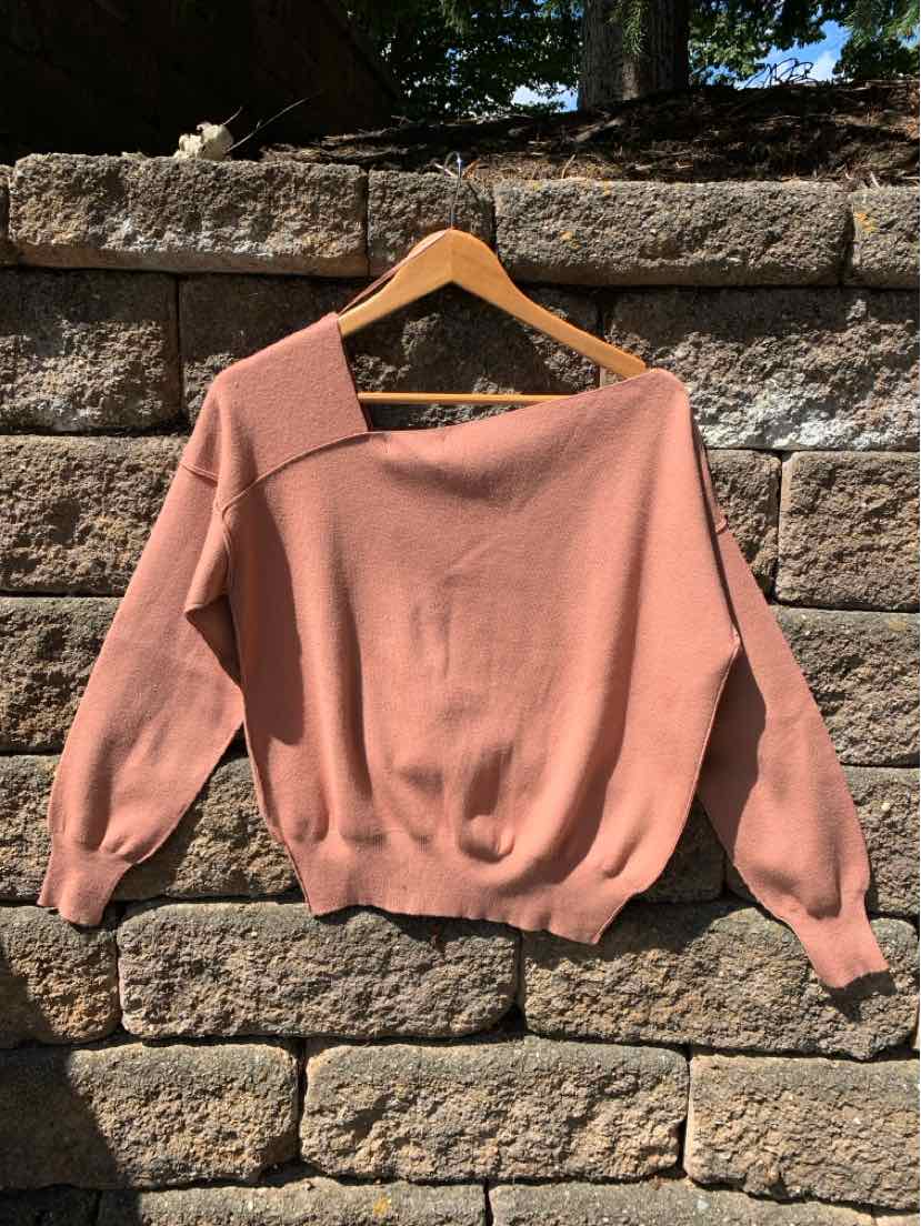 W CATHERINE MALADRINO BEIGE Size SM SW