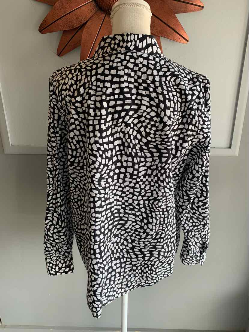 W CHICOS BK Size LG T