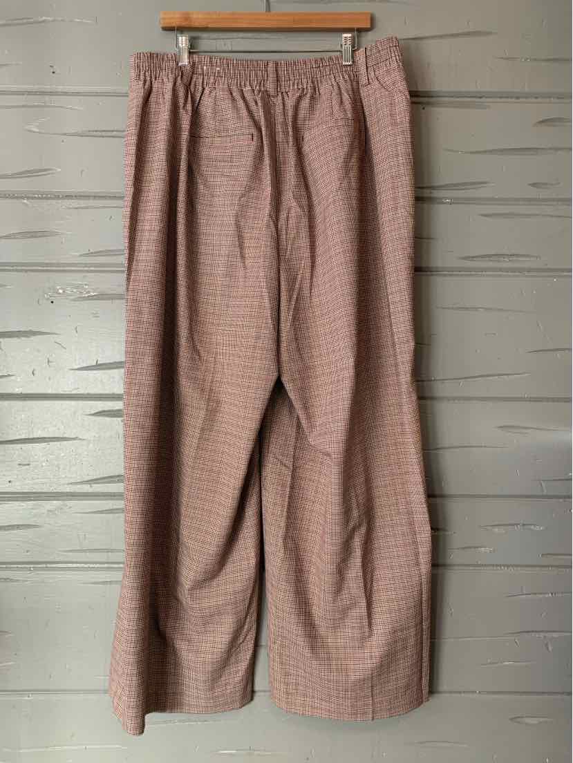 W LANE BRYANT BR Size 16 P