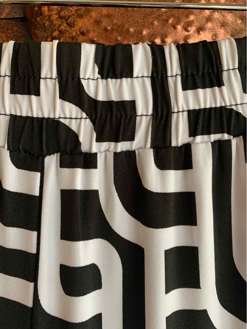 W PHILOSOPHY BK Size LG P