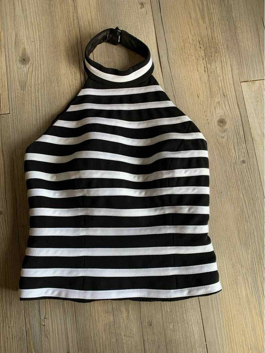 W XSCAPE BK Size SM T