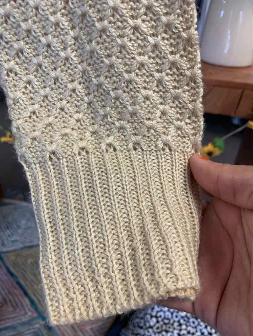 W COZY CASUAL TAN Size SM SW