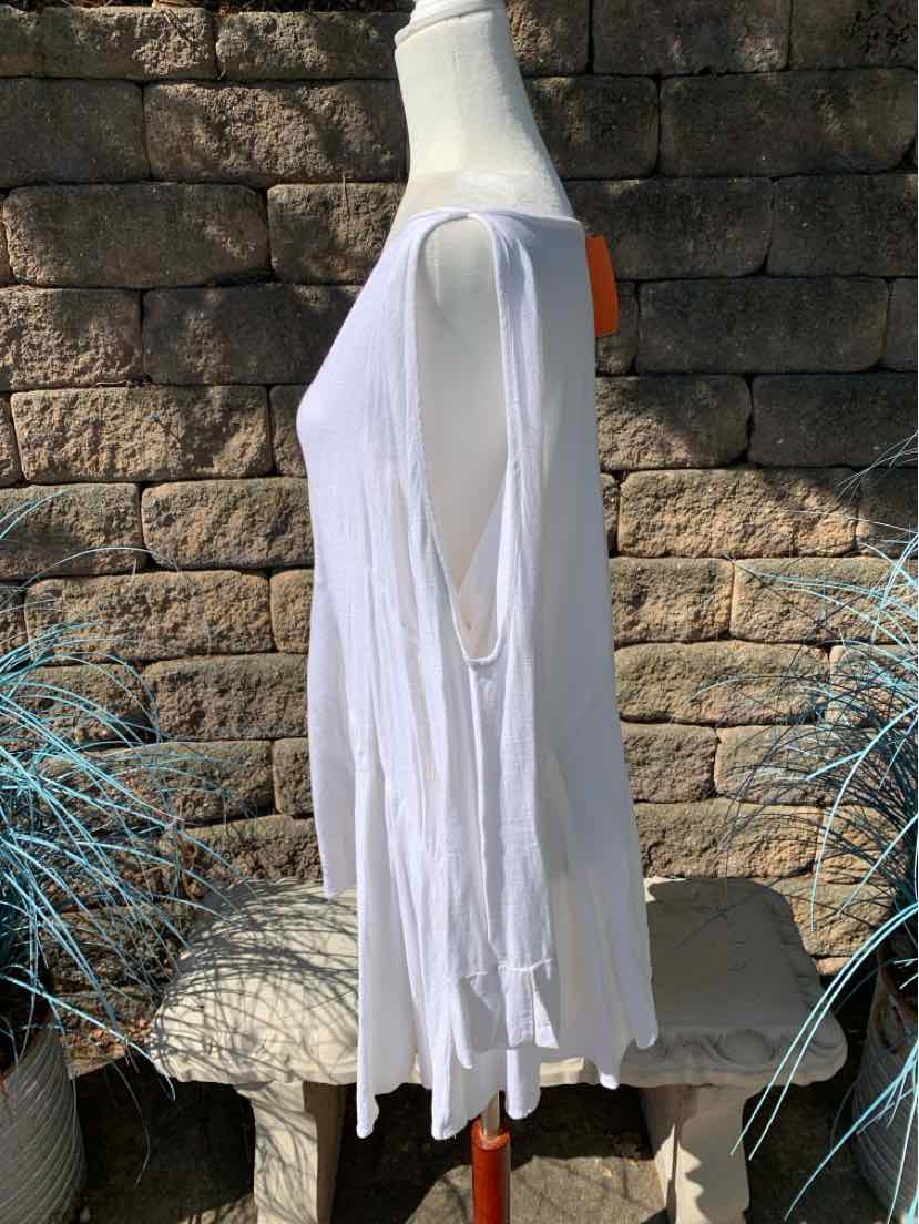W FREE PEOPLE WH Size MED DR