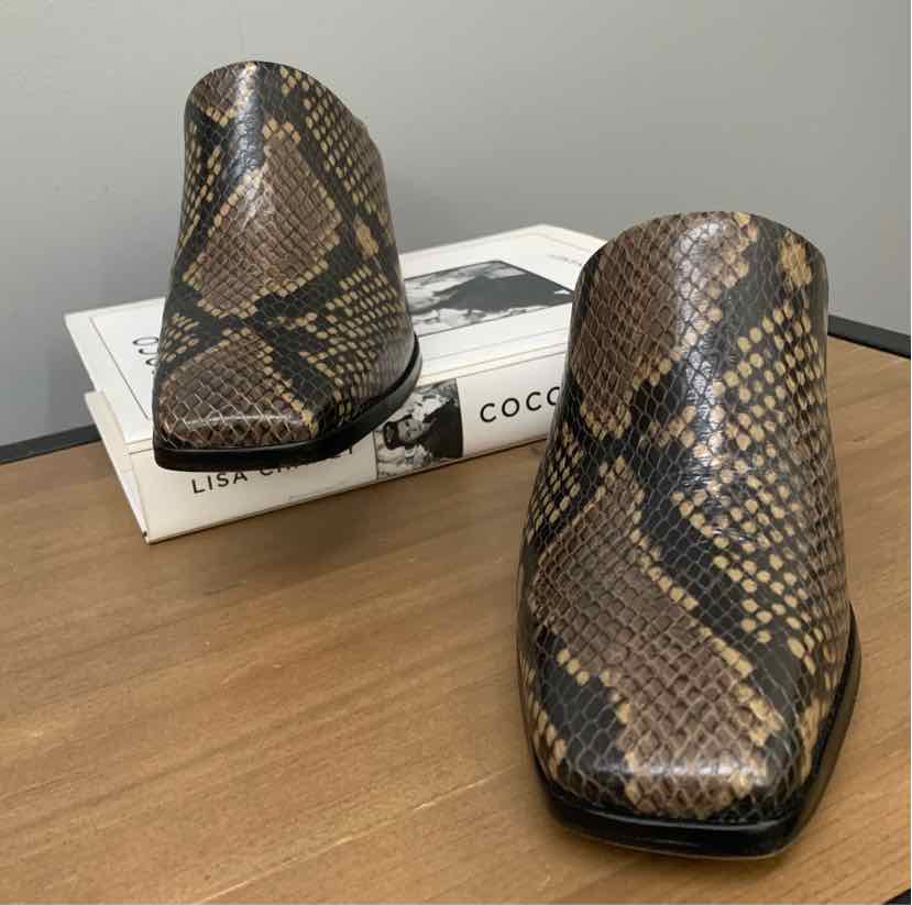 W VINCE CAMUTO BR Size 6.5 SHOE