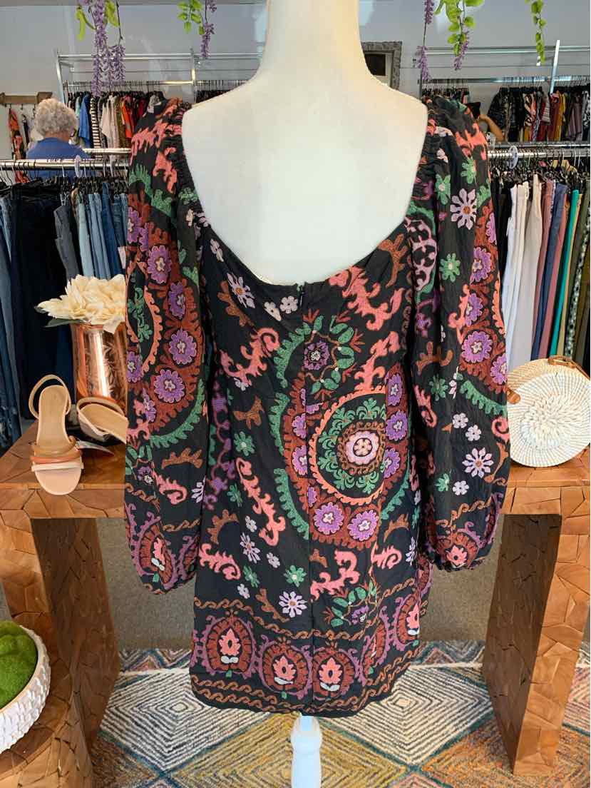 W VESTIQUE BK Size LG DR