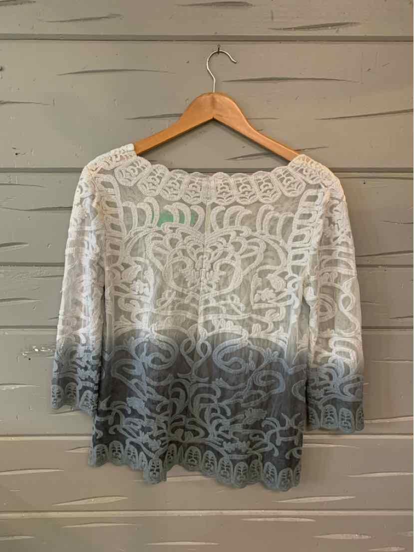 W MEADOW RUE GY Size SM T