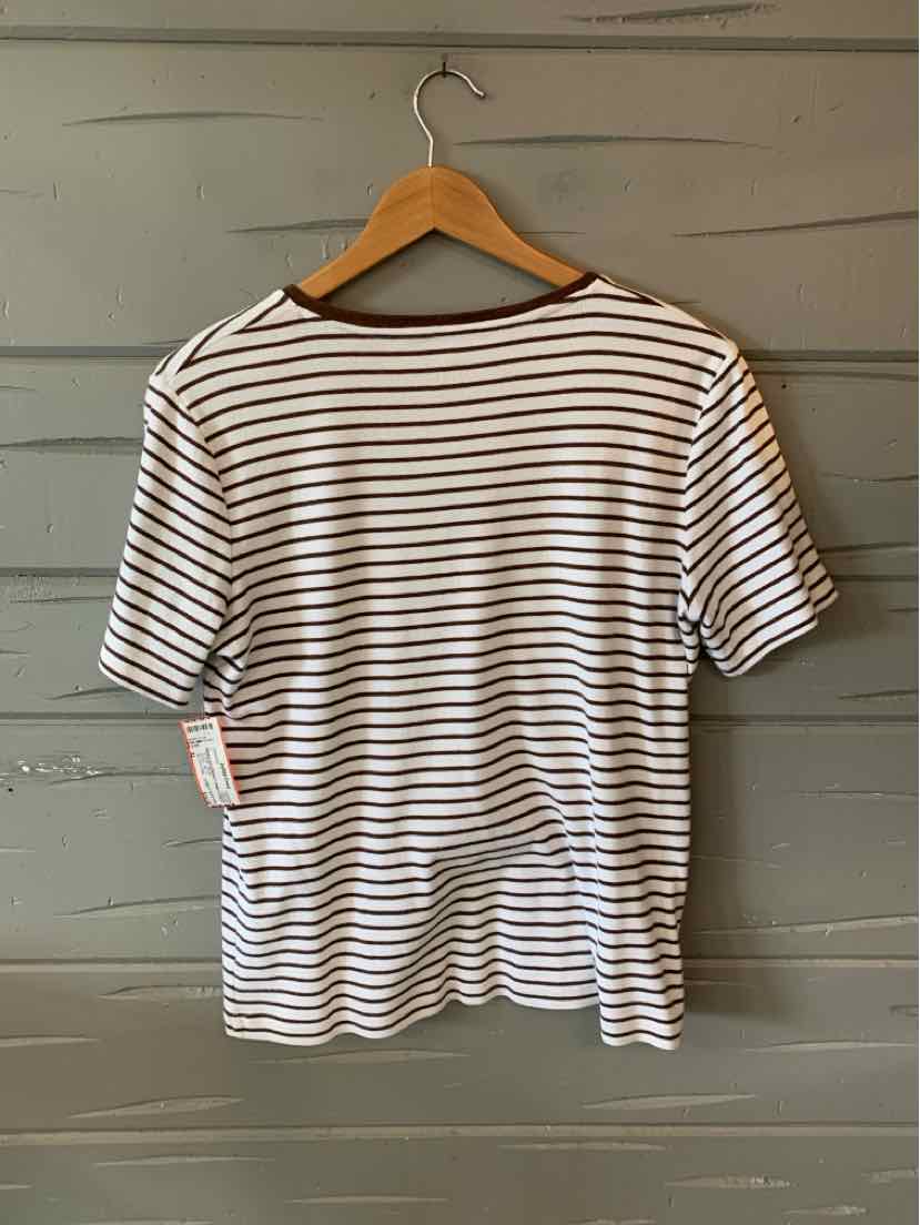 White short-sleeve T-shirt with thin horizontal brown stripes and a round neckline, size XL.
