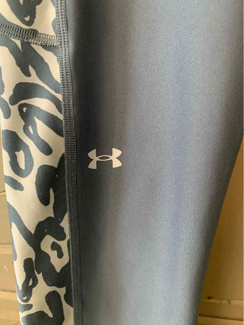 W UNDER ARMOUR BL Size LG AW