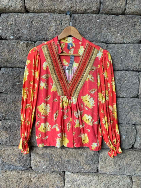 W BLANK LONDON RD Size XS T