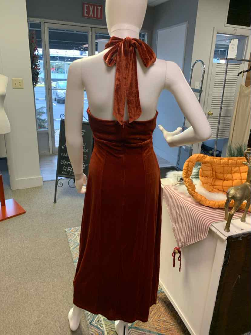 W FLAT WHITE RUST Size SM DR