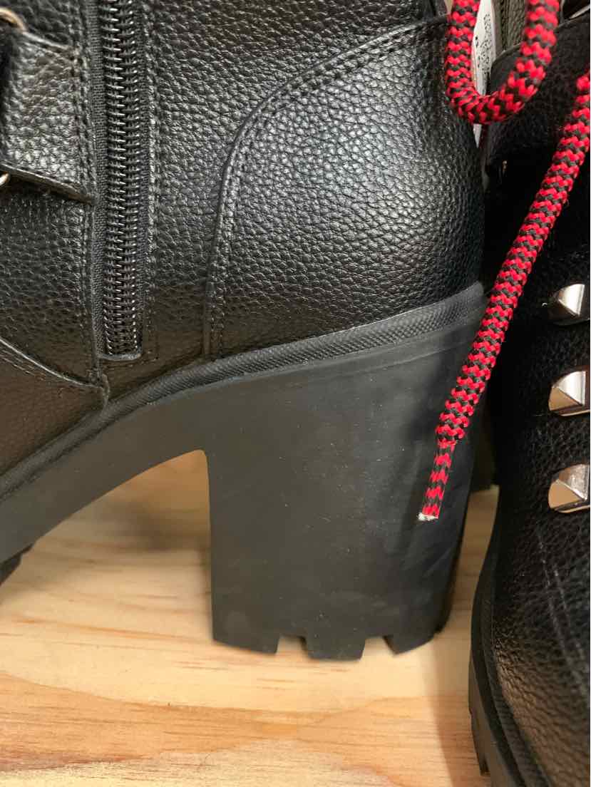 W MARC FISHER BK Size 8.5 BOOT