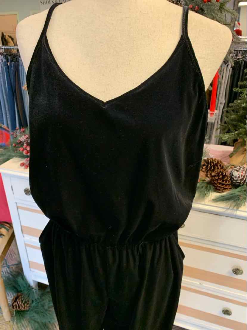 W OLD NAVY BK Size MED JS