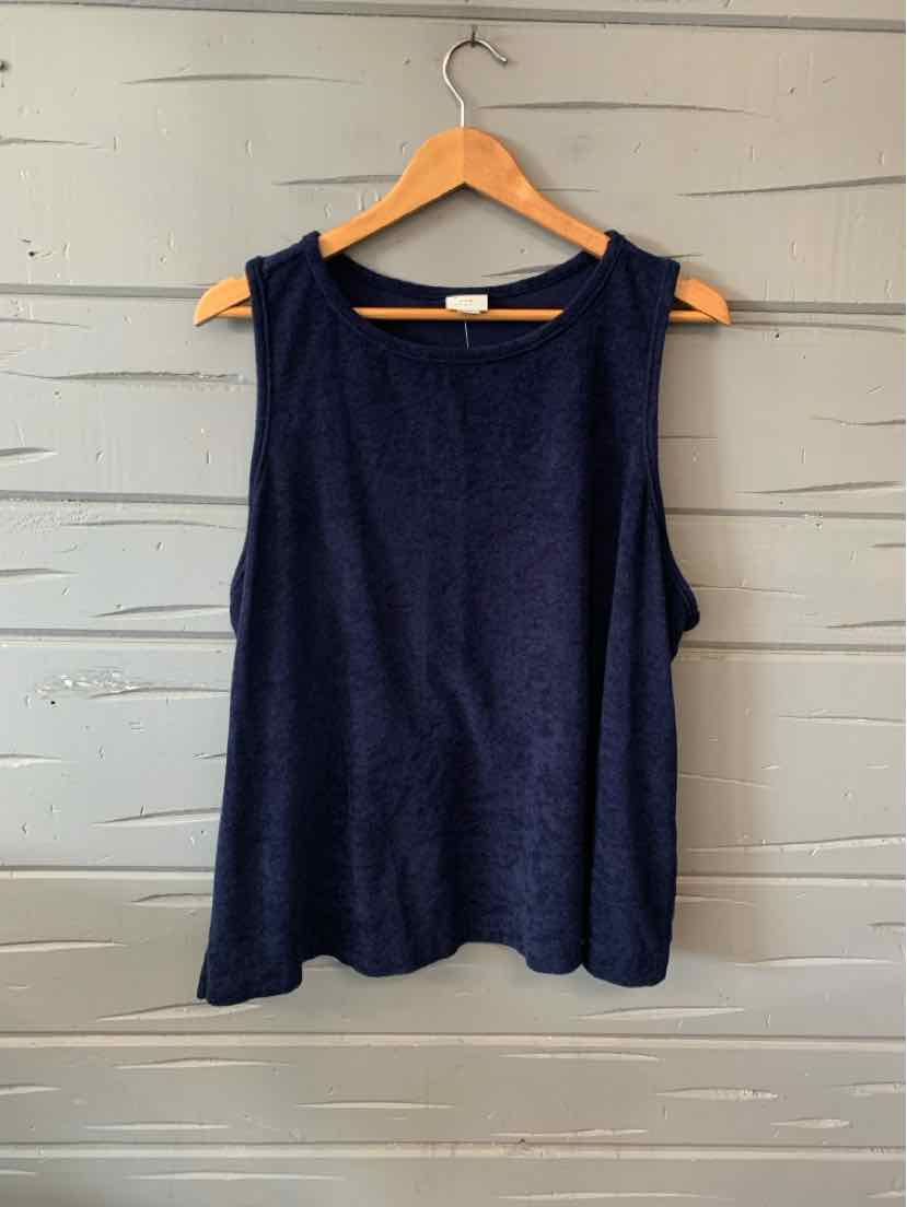 Sleeveless navy blue tank top with round neckline in solid color, XXL size.
