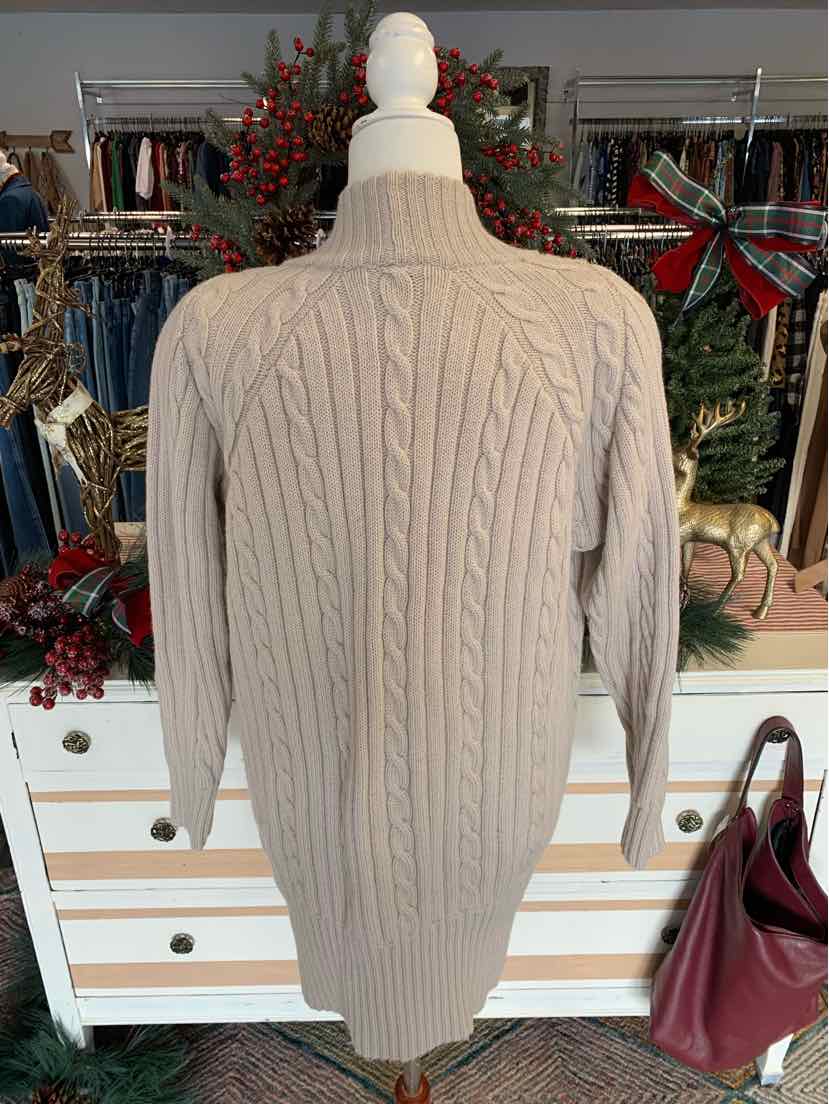 W NEEDLEWORKS BEIGE Size LG SW