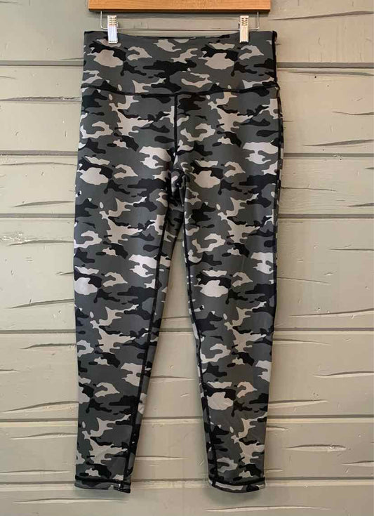 W NO LABEL GY Size MED AW