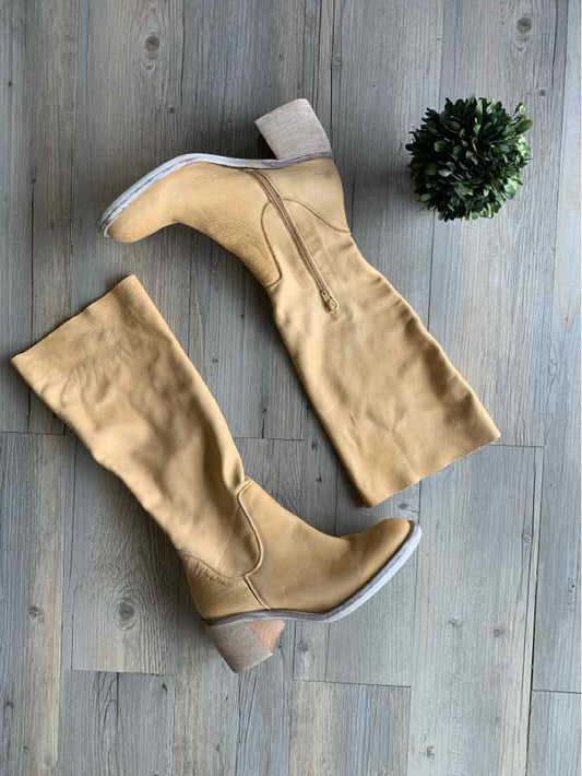 W FREE PEOPLE YW Size 41 BOOT