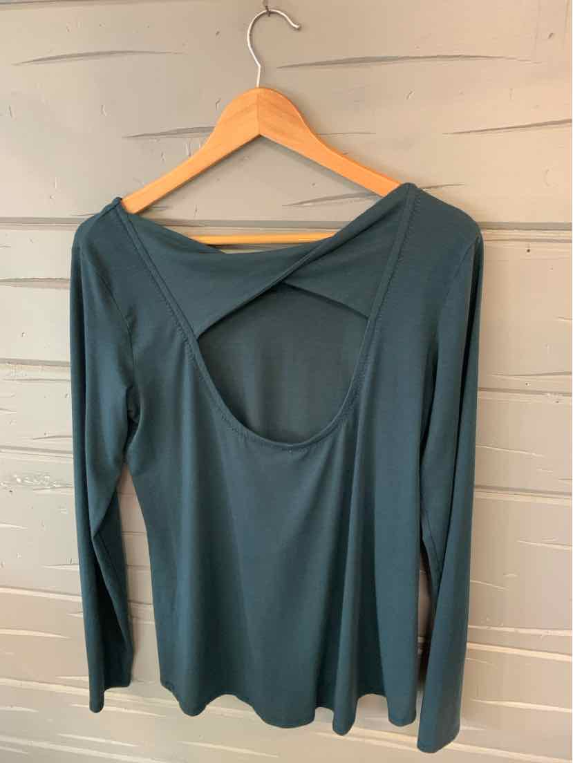 W ATHLETA GR Size MED T